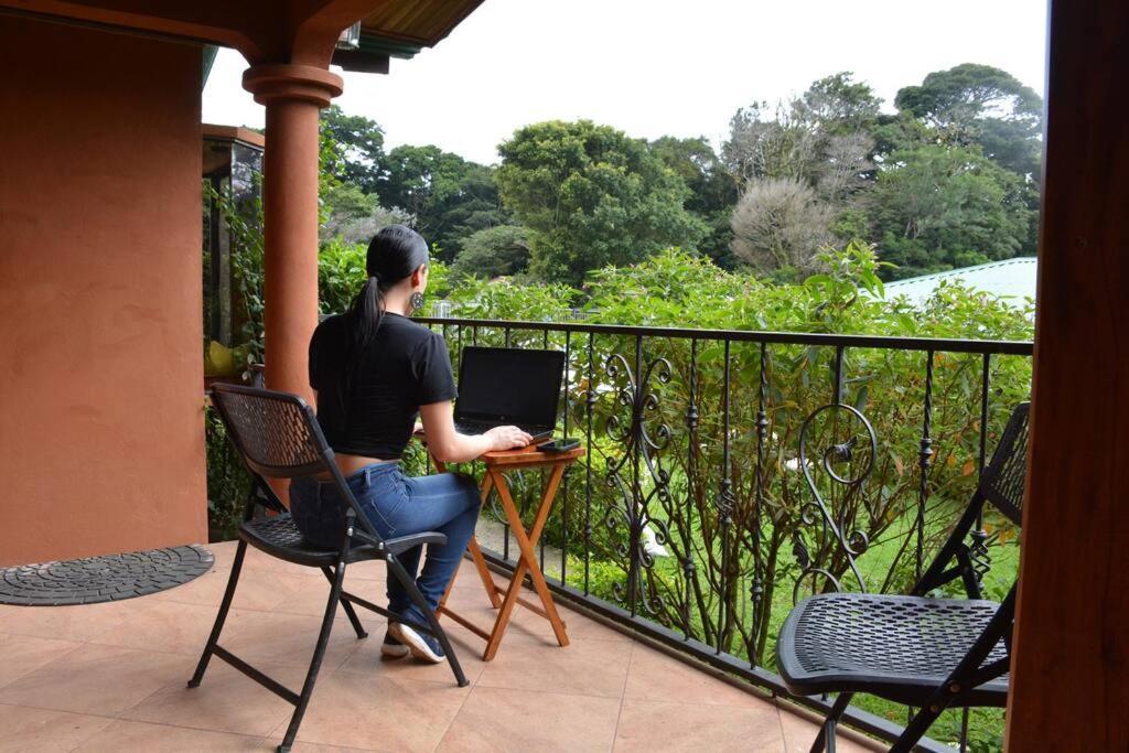 Tucantico Lodge - Monteverde Extérieur photo